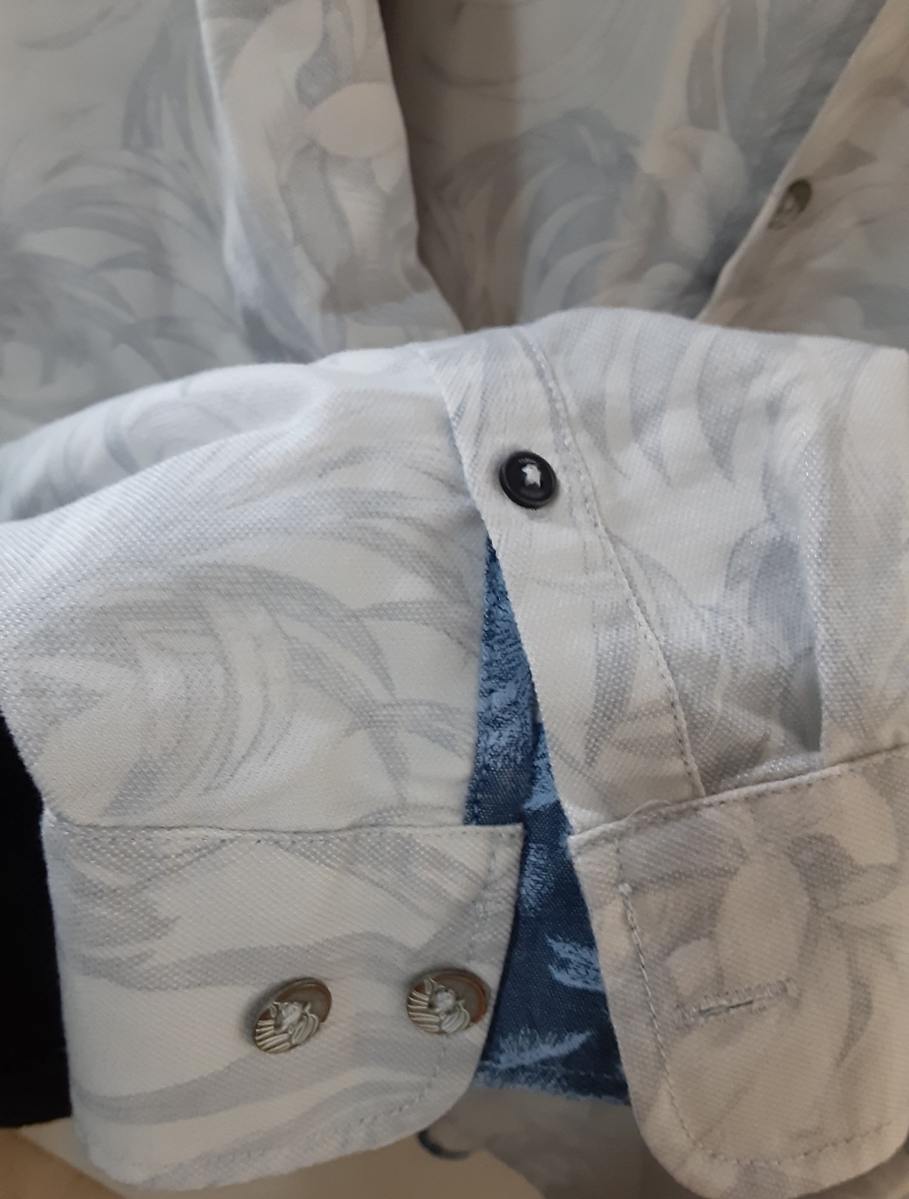 Tommy Bahama 4XLT Big & Tall "Linden Beach Flannel" Light Blue Palm Print - Picture 5 of 14